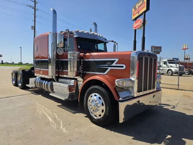 2016 Peterbilt 389