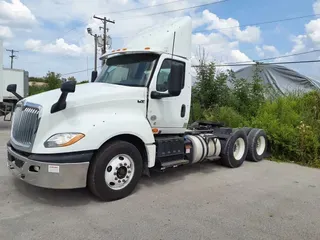 2019 NAVISTAR INTERNATIONAL LT625 DAYCAB T/A