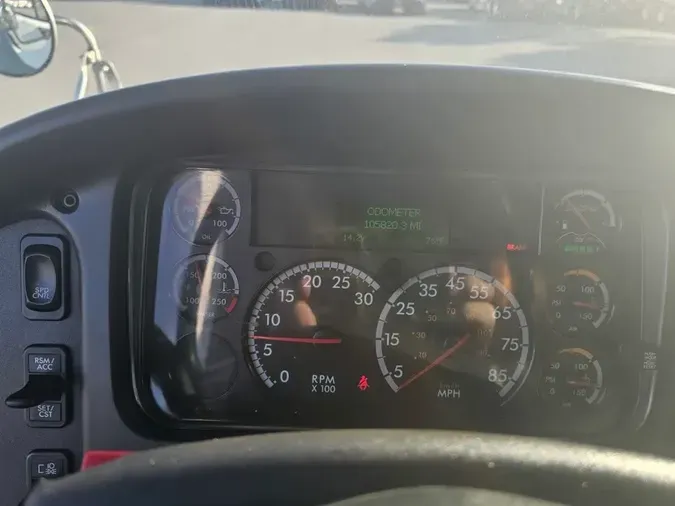 2019 FREIGHTLINER/MERCEDES M2 106