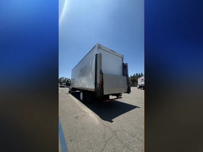 2019 FREIGHTLINER/MERCEDES M2 106