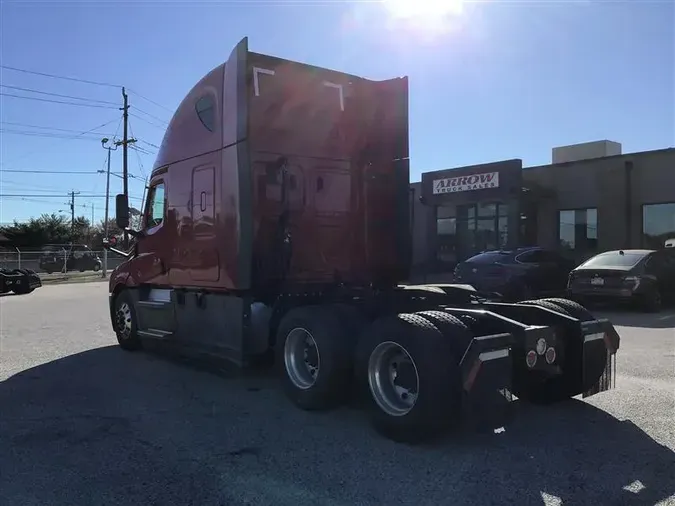 2021 FREIGHTLINER CASCADIA