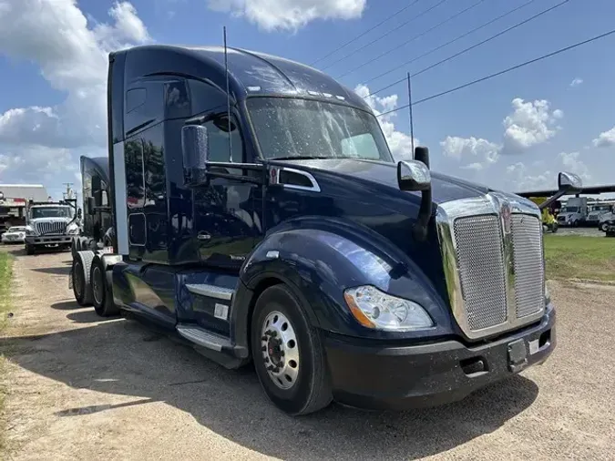 2021 KENWORTH T680
