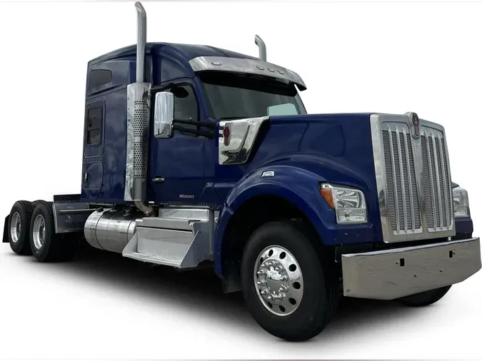 2022 Kenworth W990308cfe1ef5f13ad0fdaf0cf4a9937204