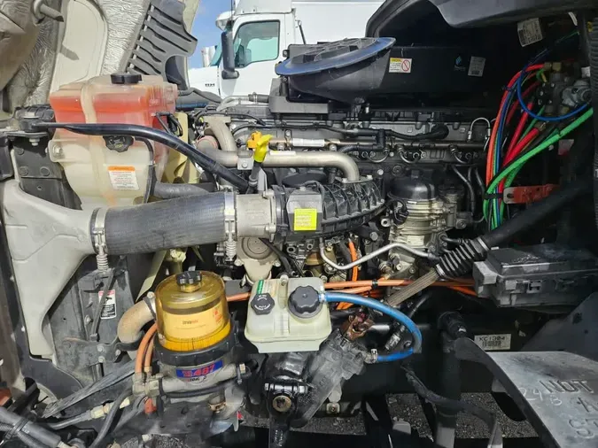 2018 FREIGHTLINER/MERCEDES CASCADIA 125