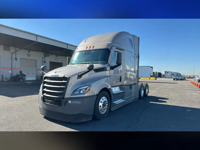 2022 Freightliner Cascadia 1263091e60762d018190c7e3fd2a6d9dedb