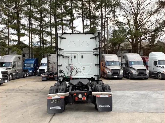 2021 Freightliner Cascadia