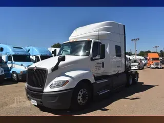 2019 INTERNATIONAL LT