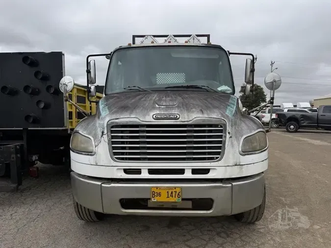 2007 FREIGHTLINER BUSINESS CLASS M2 106