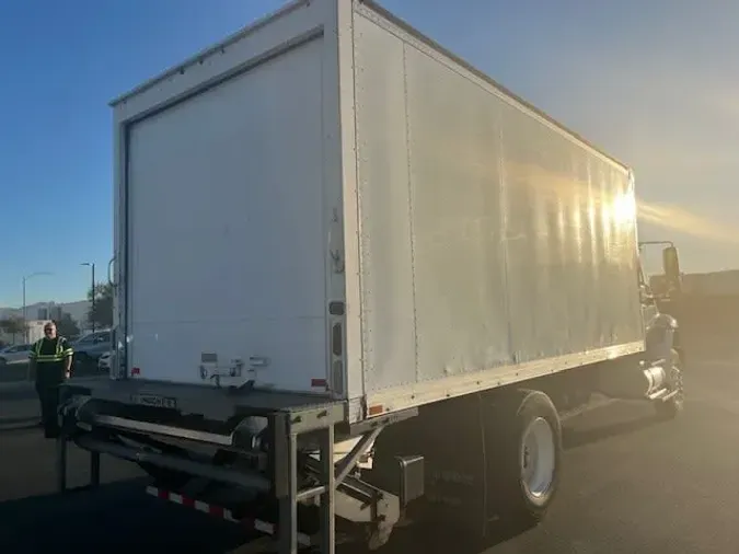 2019 NAVISTAR INTERNATIONAL 4300