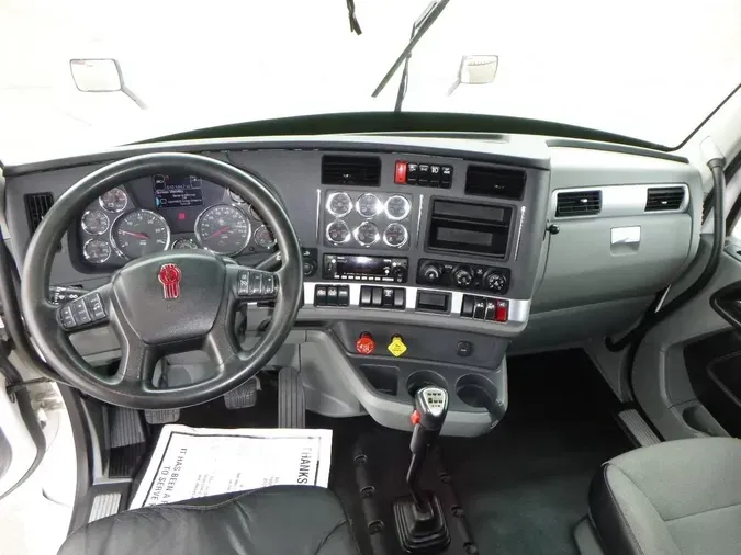 2021 Kenworth T68030a04543633b486099195c5ec896d3e0