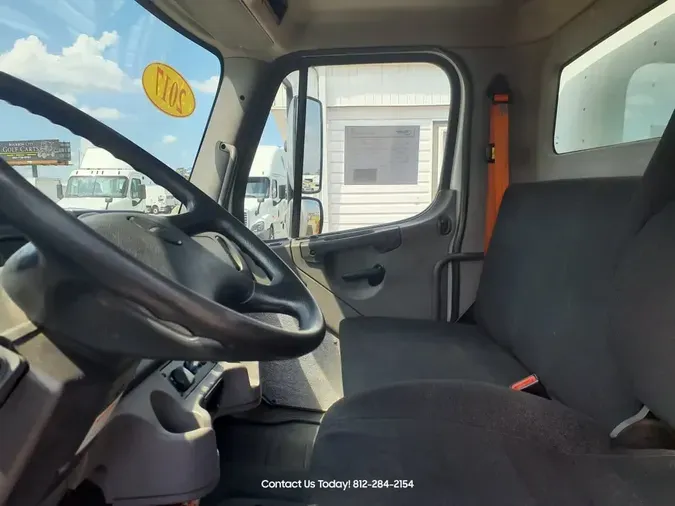 2017 FREIGHTLINER M2 106