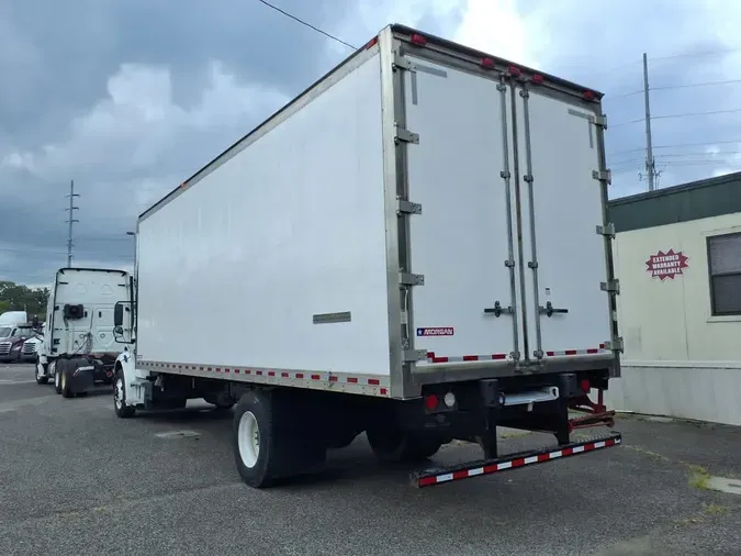 2018 FREIGHTLINER M2 106