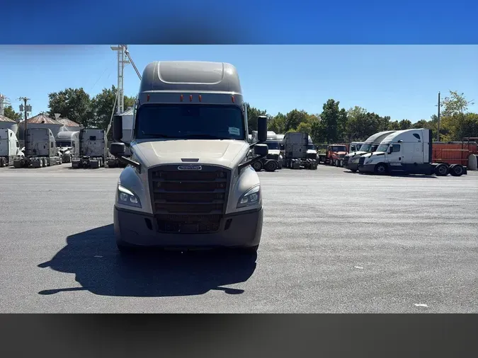 2025 Freightliner Cascadia 12630a88b1ef3000d9f99b2aaf7c0b09697