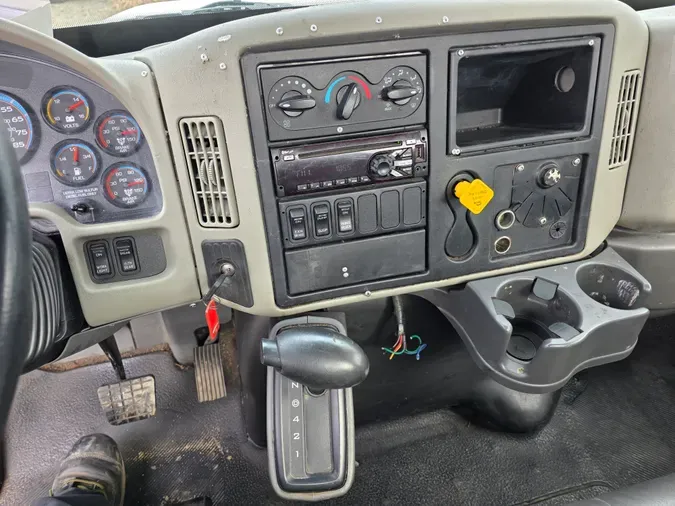 2019 NAVISTAR INTERNATIONAL 4300