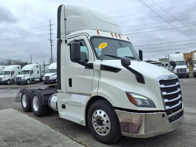 2020 FREIGHTLINER/MERCEDES NEW CASCADIA 116