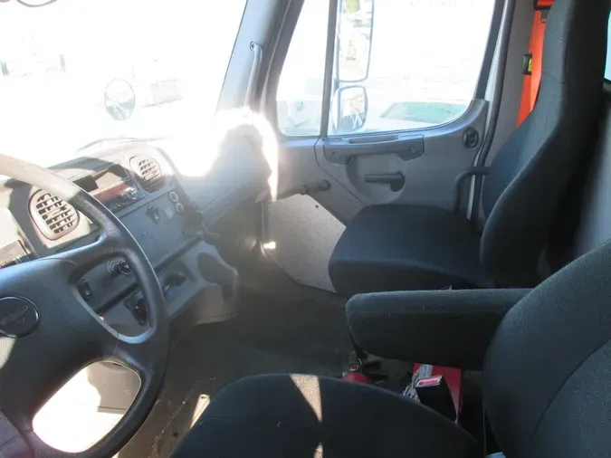 2019 FREIGHTLINER M2