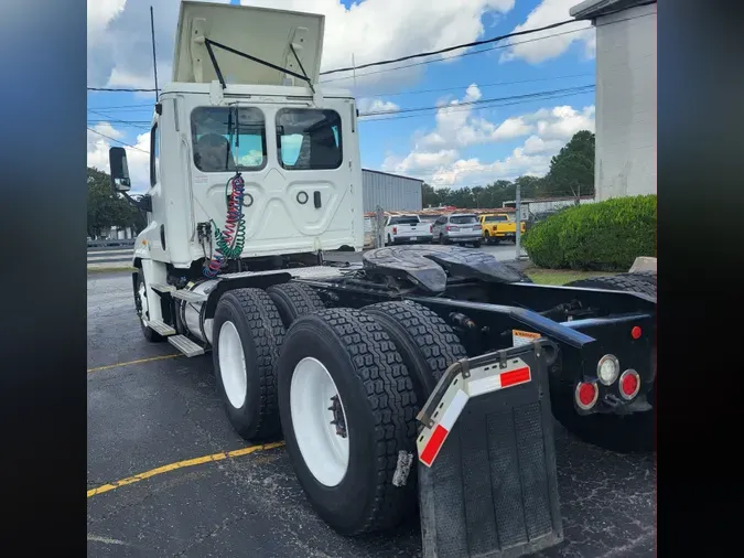 2018 FREIGHTLINER/MERCEDES CASCADIA 125