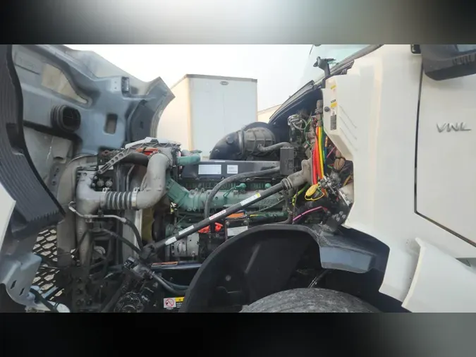 2019 Volvo VNL30030b3640035de1ef0c2b21955f4e8ba62