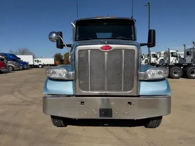 2023 Peterbilt 567