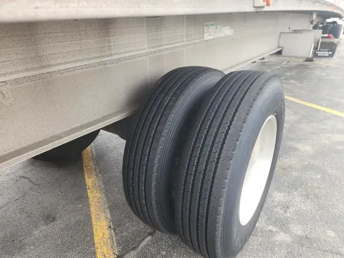 2009 BENSON 48X102 FLAT BED30b9ddb17540494b6084fd005b8346f4