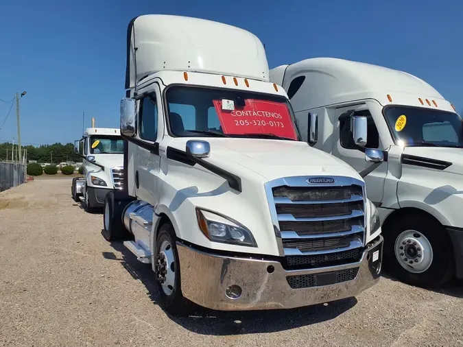 2019 FREIGHTLINER NEW CASCADIA 126