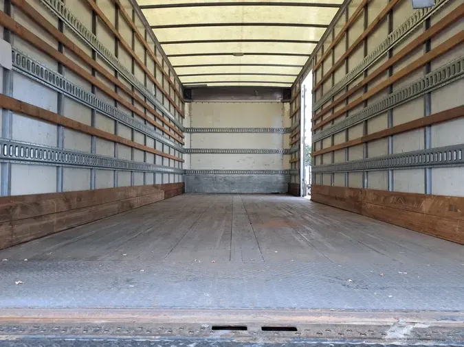 2019 FREIGHTLINER/MERCEDES M2 106