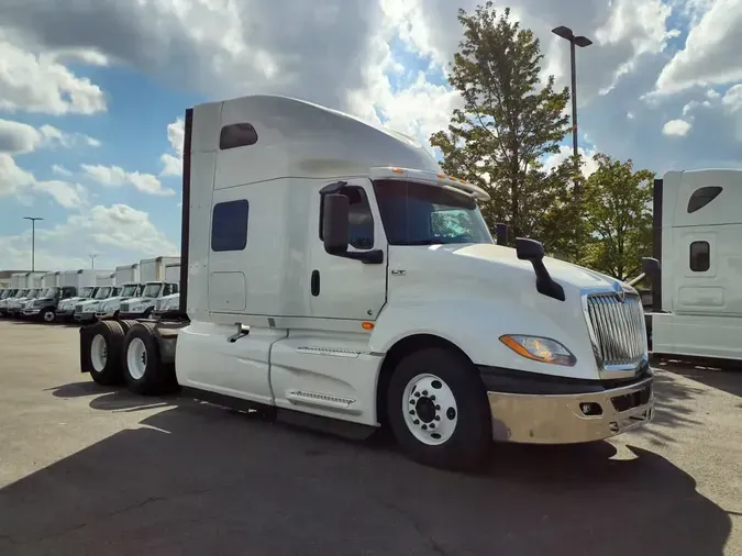 2019 NAVISTAR INTERNATIONAL LT625 SLPR CAB