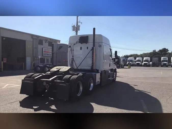 2022 Freightliner Cascadia 12630c329b5efa2513f9be282495efd330d