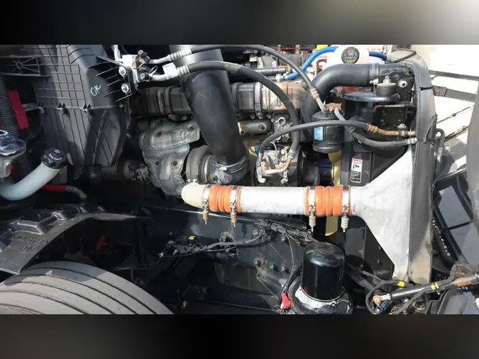 2020 Freightliner Cascadia 126