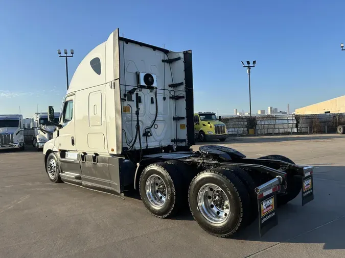 2021 Freightliner Cascadia