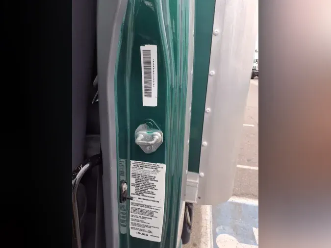 2018 ISUZU NPR30cf63ee95337246ecb856dbeac7c68e