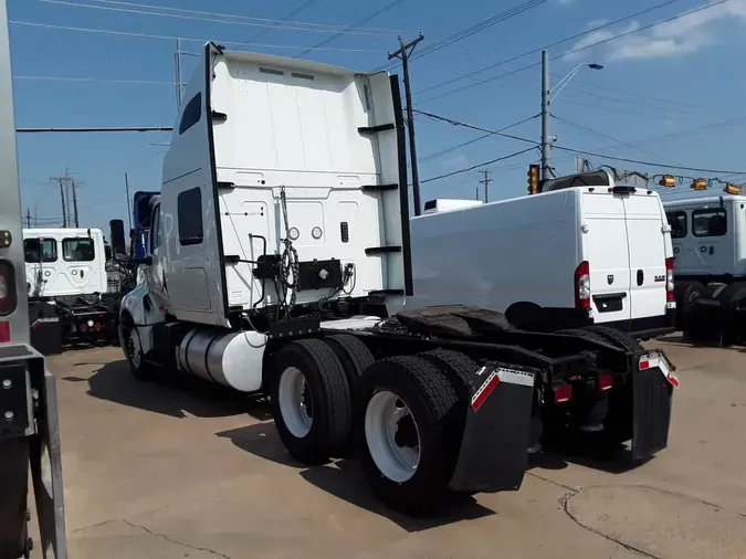 2019 NAVISTAR INTERNATIONAL LT625 SLPR CAB