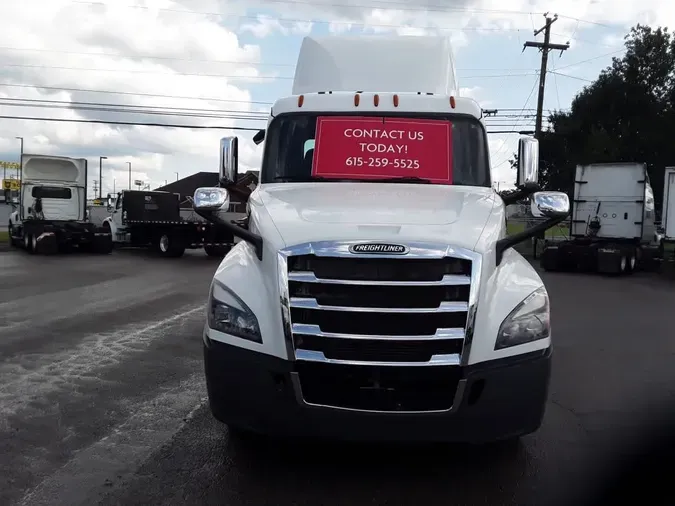 2020 FREIGHTLINER NEW CASCADIA 126