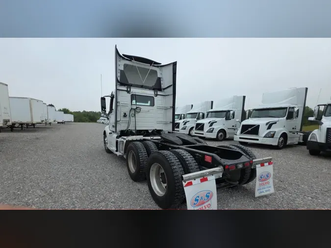 2019 Volvo VNL300