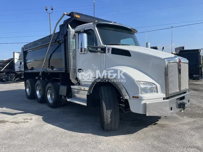 2022 KENWORTH T880