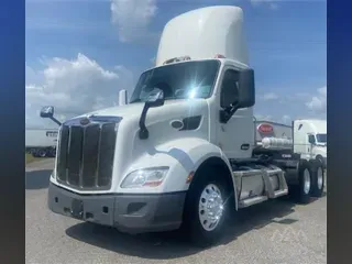 2022 PETERBILT 579