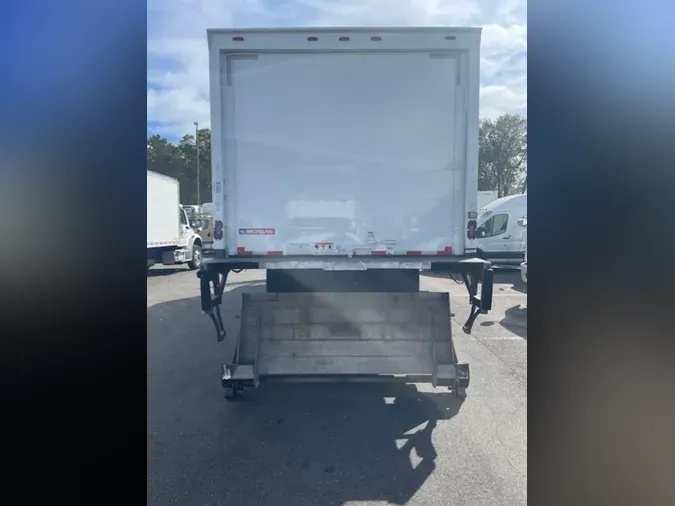 2017 FREIGHTLINER/MERCEDES M2 106