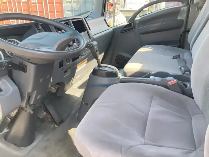 2019 ISUZU NPR HD
