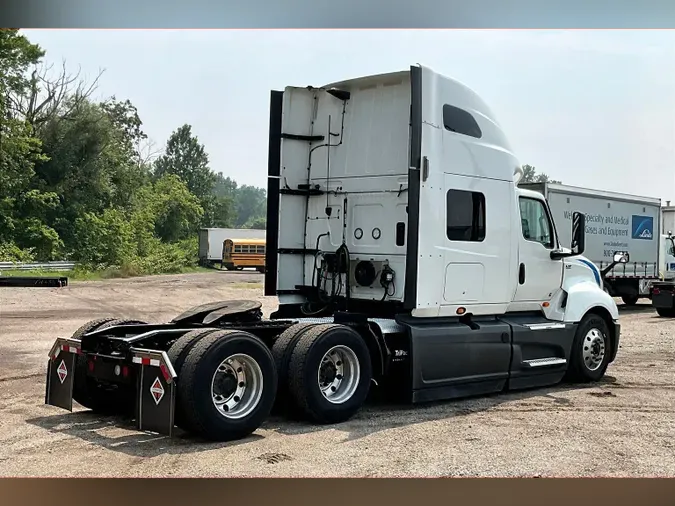 2021 INT LT625 6x4