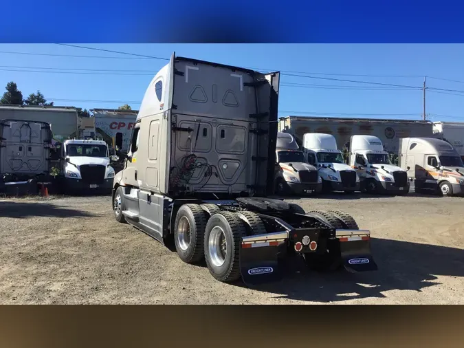 2024 Freightliner Cascadia 126