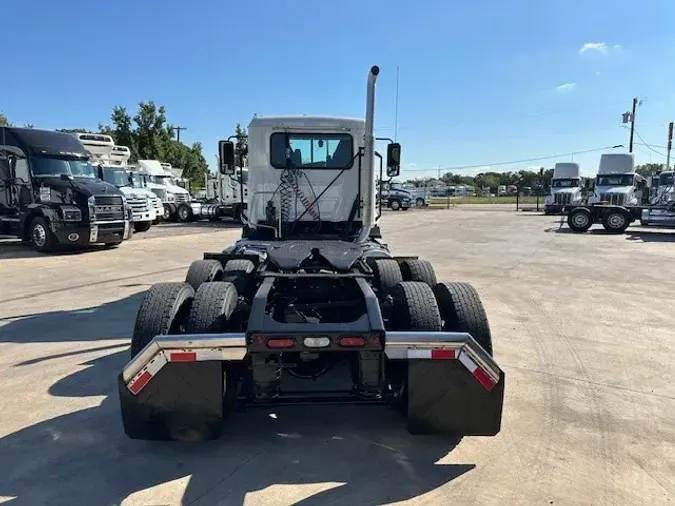 2022 MACK AN64T