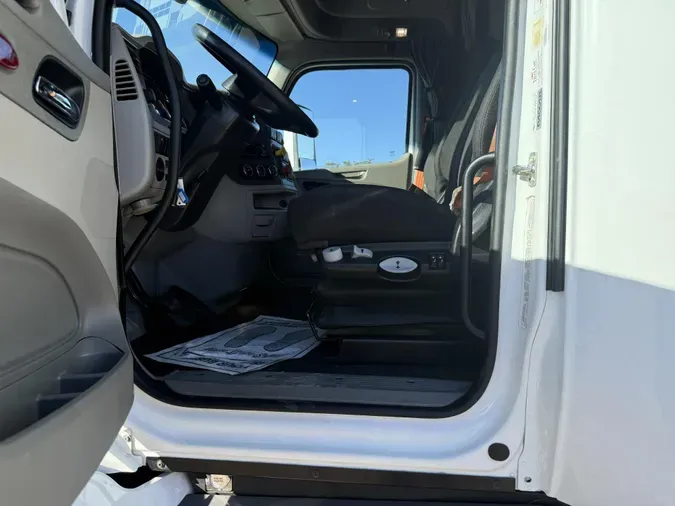 2021 Peterbilt 579