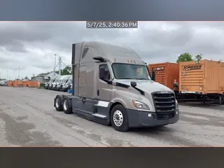 2021 Freightliner Cascadia