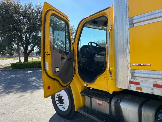 2020 Freightliner M2