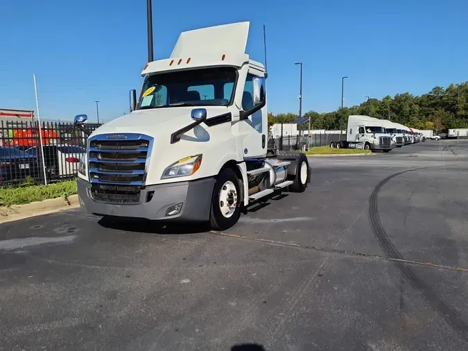 2021 FREIGHTLINER/MERCEDES CASCADIA PX12642ST