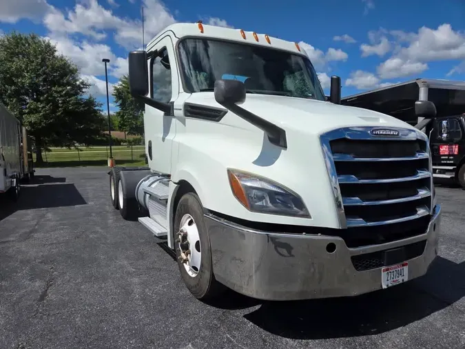 2019 FREIGHTLINER NEW CASCADIA PX12664