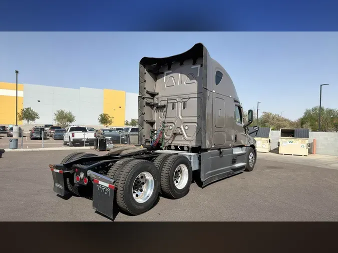 2025 Freightliner Cascadia 12630f0668236d7940572f122d80b4b746e