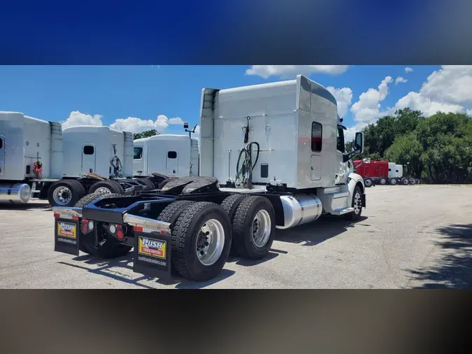 2022 Peterbilt 579
