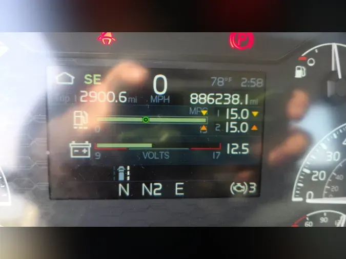 2019 Volvo VNL300