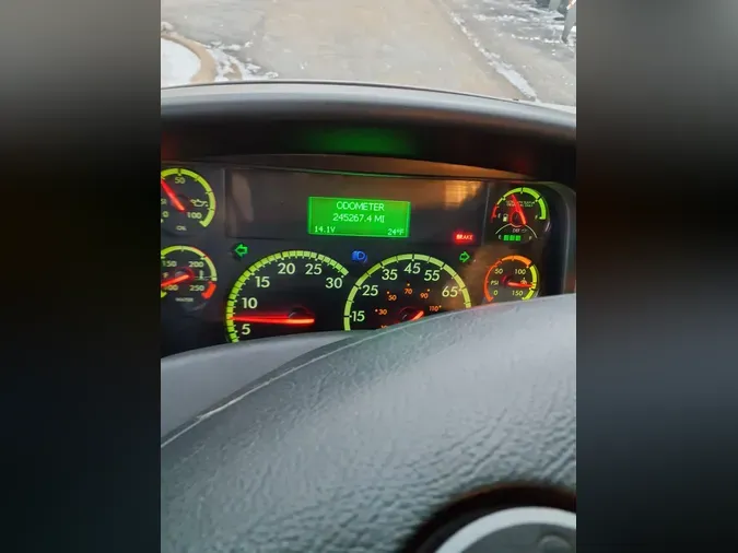 2020 FREIGHTLINER/MERCEDES M2 106